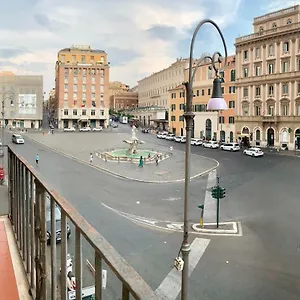 Luxury Barberini Boutique , Roma Italia